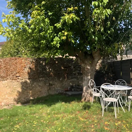 Le Joli Bleu & De St Pierre * Saint-Pierre-d'Aurillac