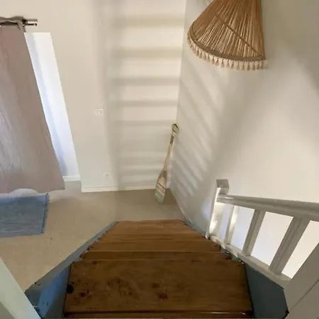 Appartement Le Joli Bleu & De St Pierre Saint-Pierre-d'Aurillac