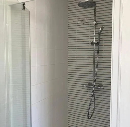 Le Joli Bleu & De St Pierre شقة