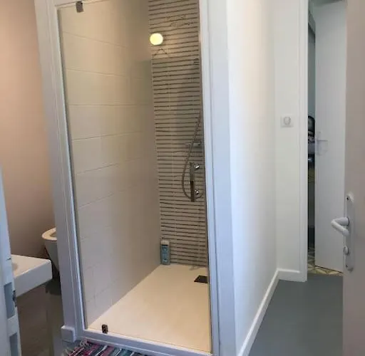 شقة Le Joli Bleu & De St Pierre Saint-Pierre-d'Aurillac